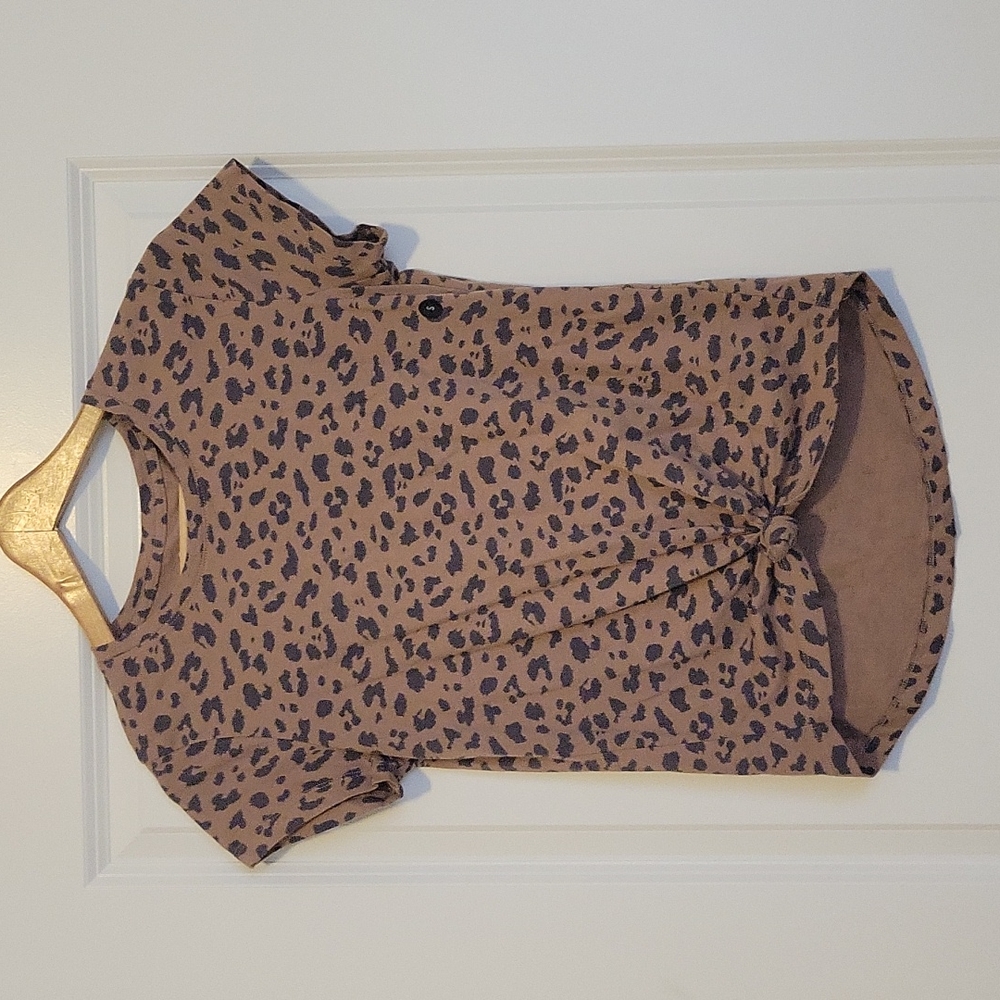 NWT Abercrombie leopard print front tie tee